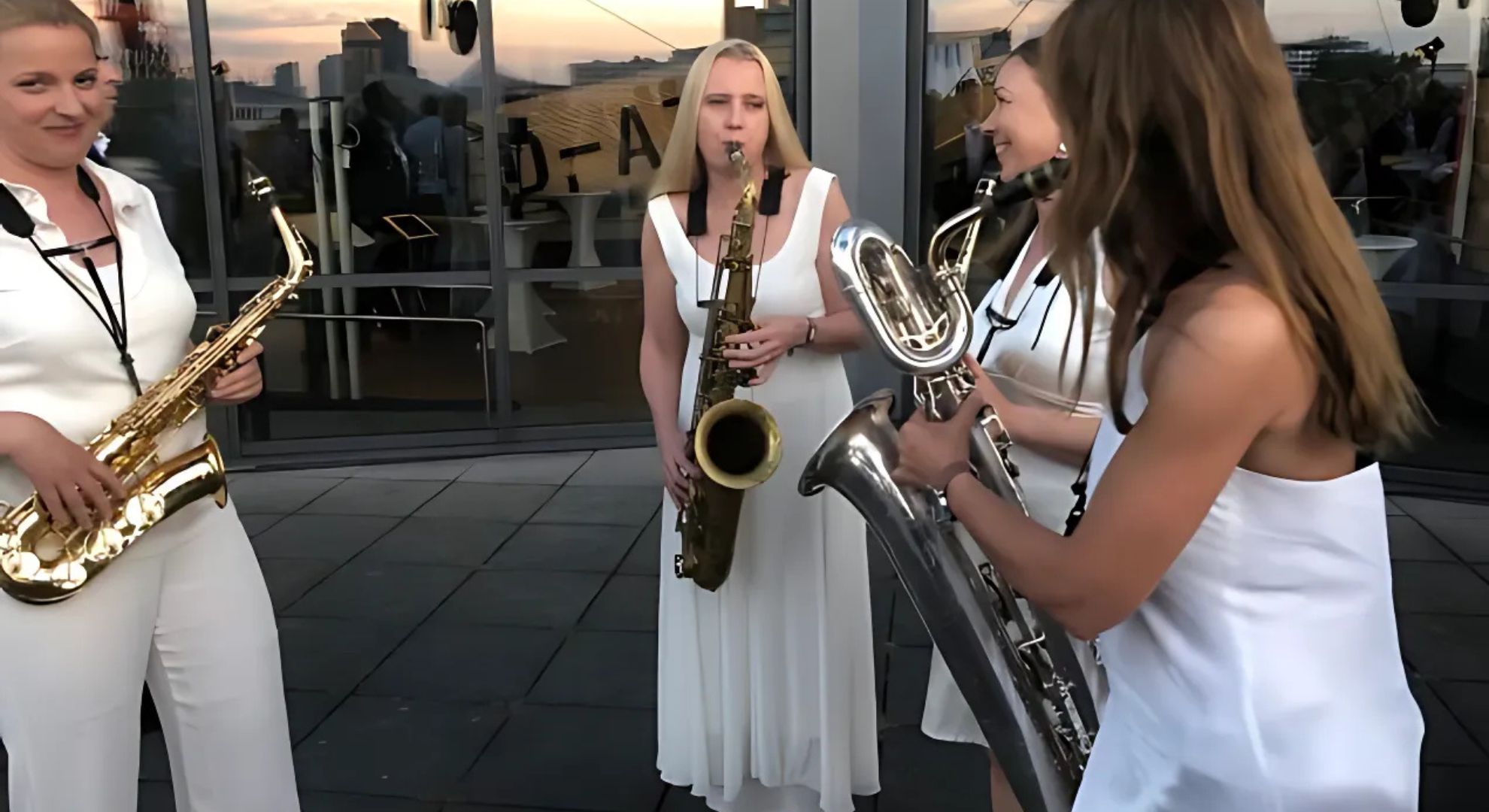 http://Die%20First%20Ladies%20–%20Damensaxophonband%20aus%20Berlin%20begleiten%20ein%20Firmenjubiläum%20im%20Technikmuseum%20in%20Berlin